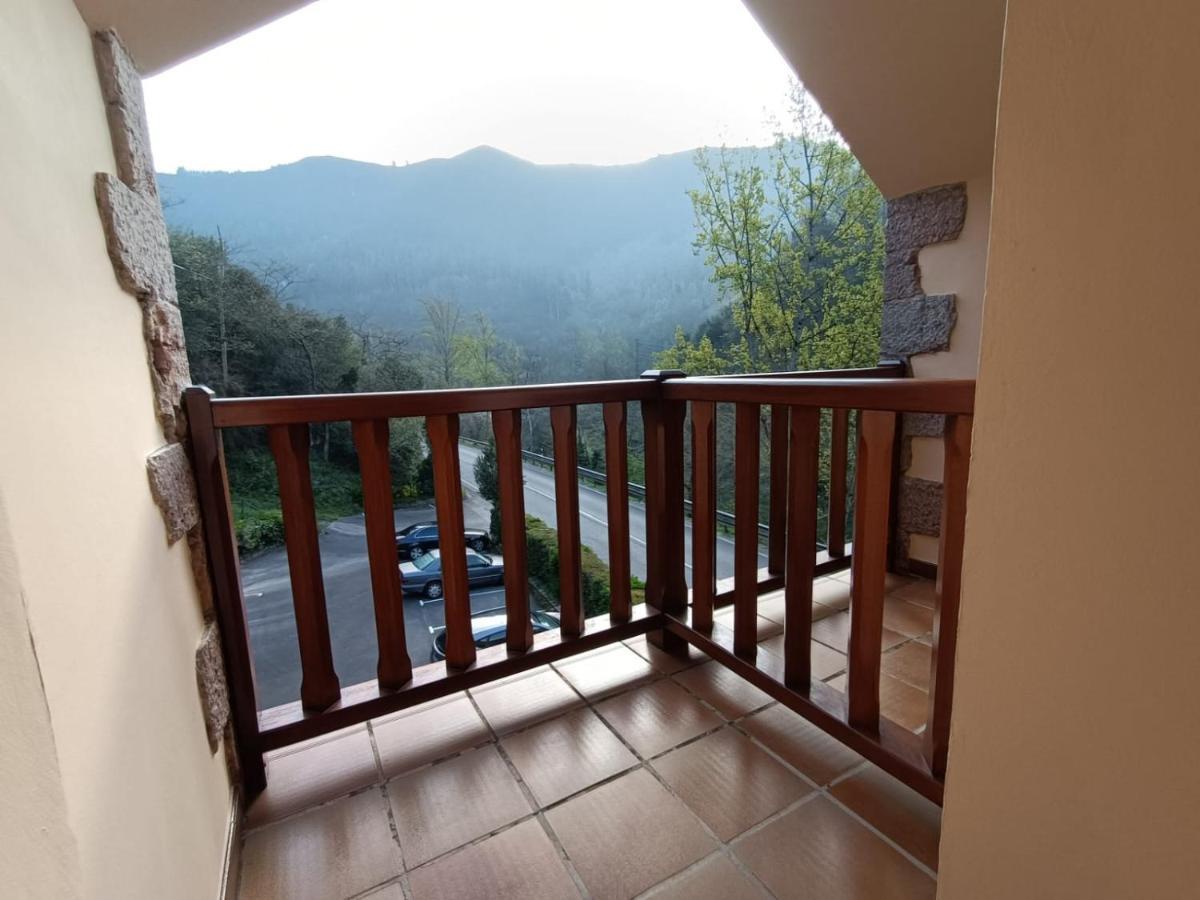 La Salmonera Cangas De Onis Caño エクステリア 写真