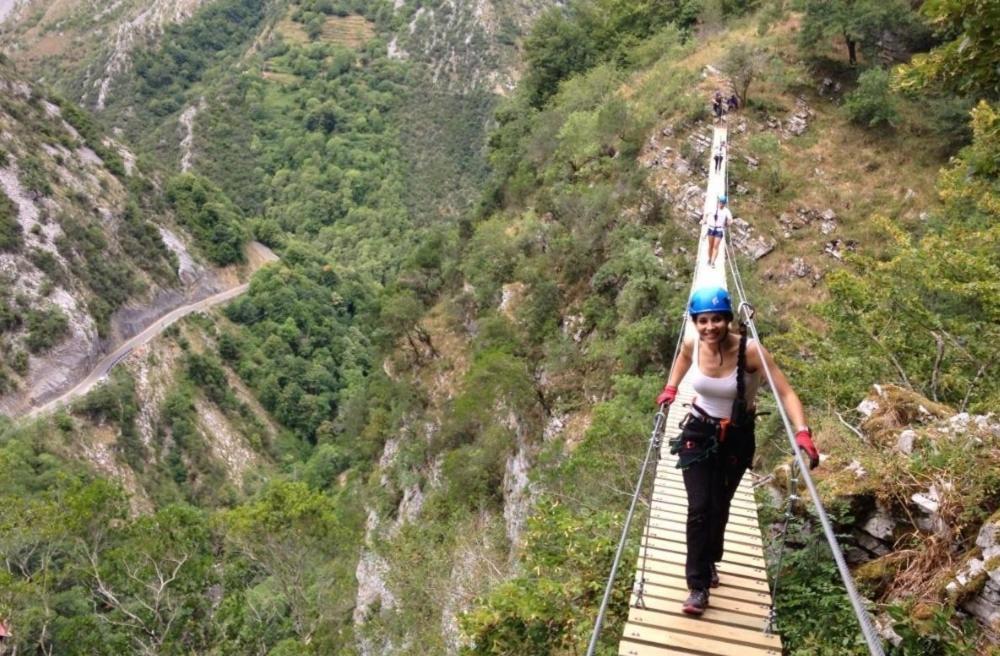 La Salmonera Cangas De Onis Caño エクステリア 写真