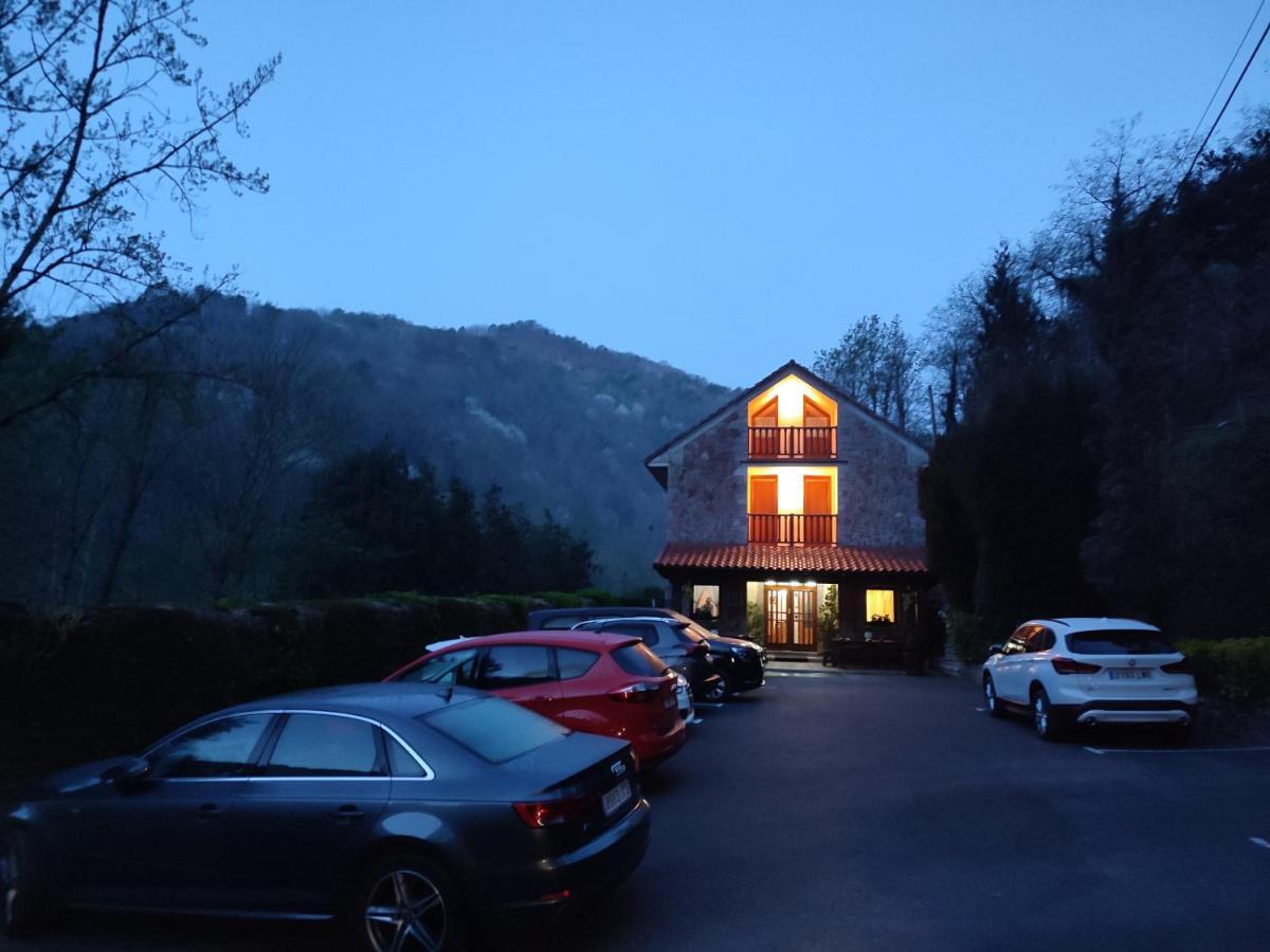 La Salmonera Cangas De Onis Caño エクステリア 写真